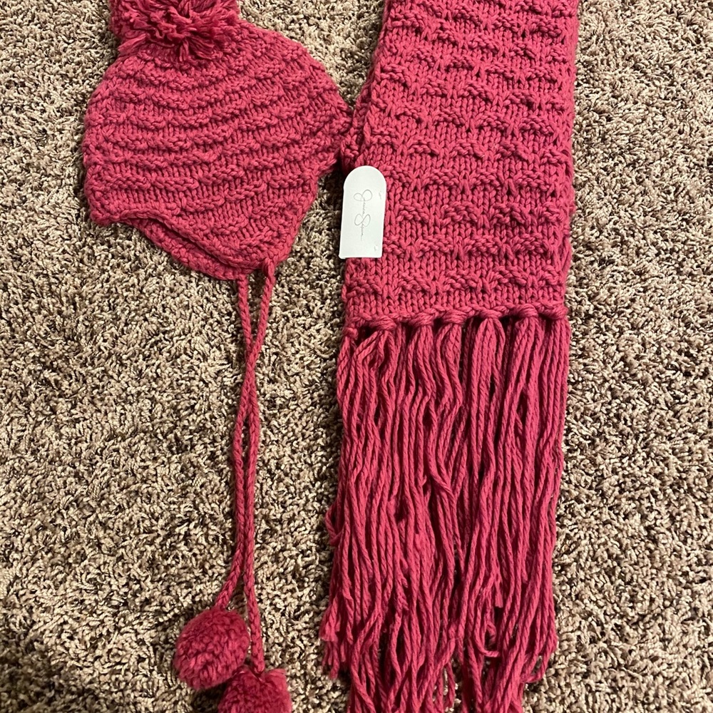 Jessica Simpson Scarf & Hat set 💓